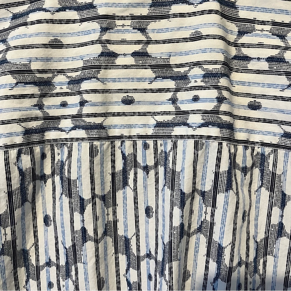 Men’s Spring Floral Button Up - Picture 2 of 7